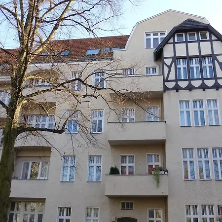 Aparthotel Dahlie & Nelke 3*