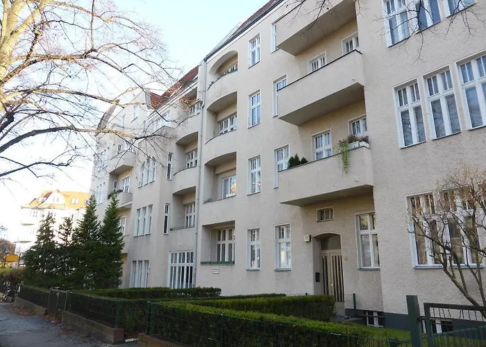 Dahlie & Nelke ברלין